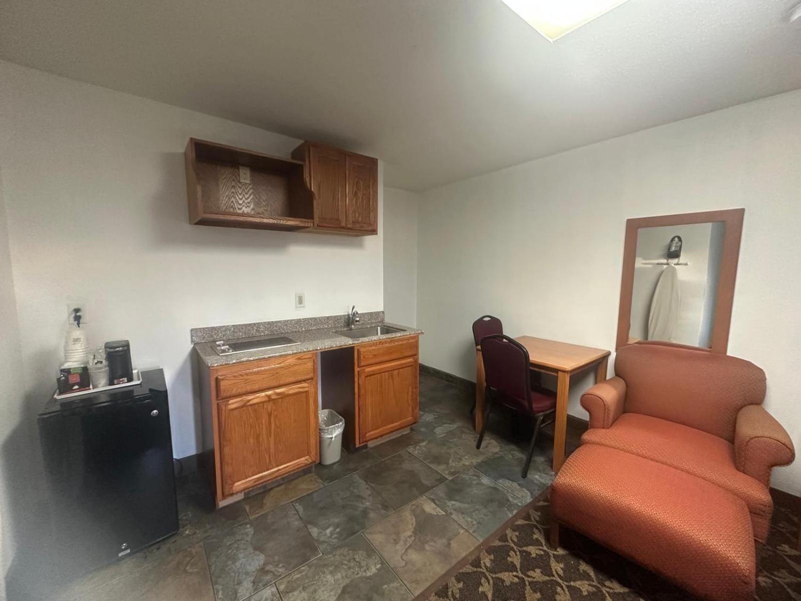 Days Inn By Wyndham Fort Dodge Esterno foto